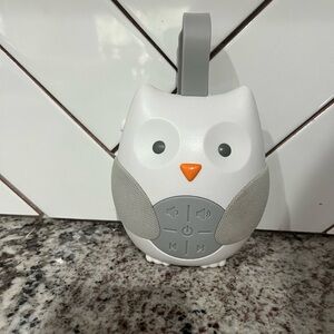 Skip Hop Owl Portable Baby Soother